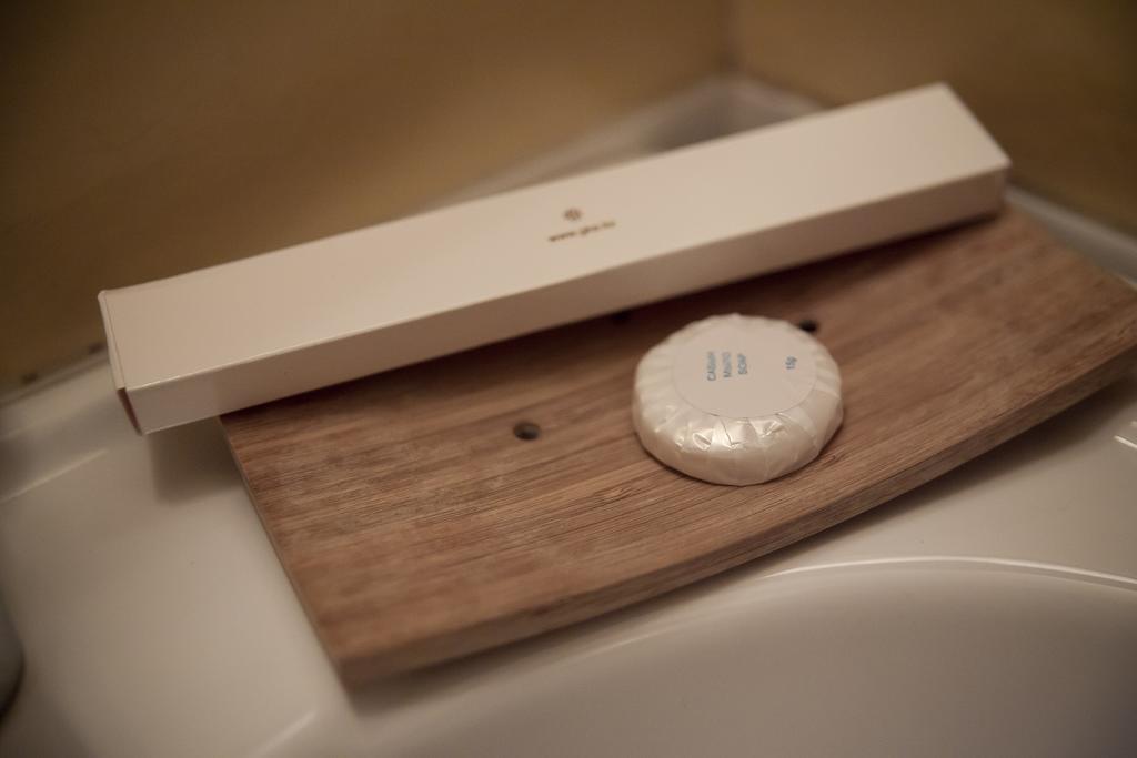 Hotel General Ekibastuz エクステリア 写真