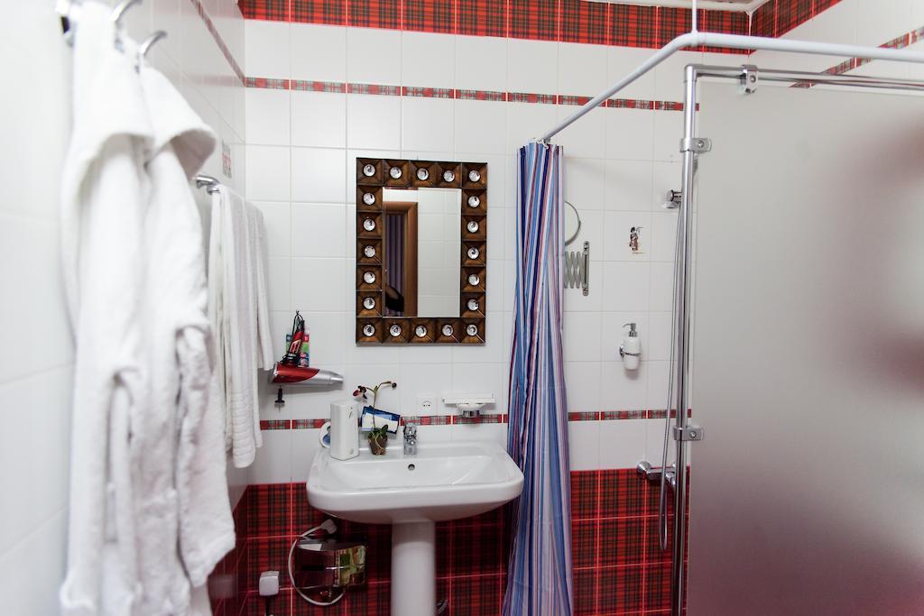 Hotel General Ekibastuz エクステリア 写真