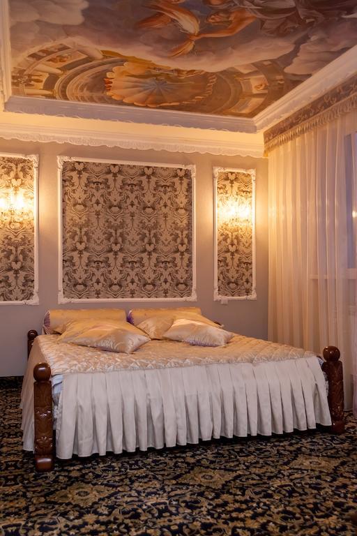 Hotel General Ekibastuz エクステリア 写真
